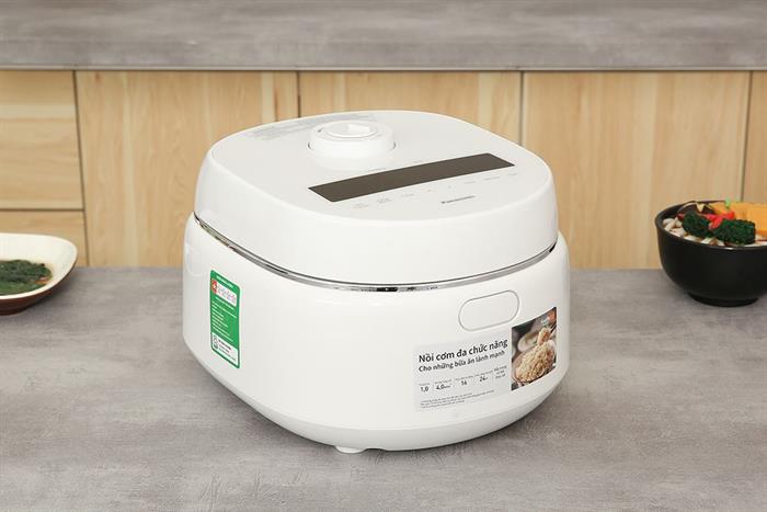 Nồi cơm điện tử 1.0L Panasonic SR-DK104WRA
