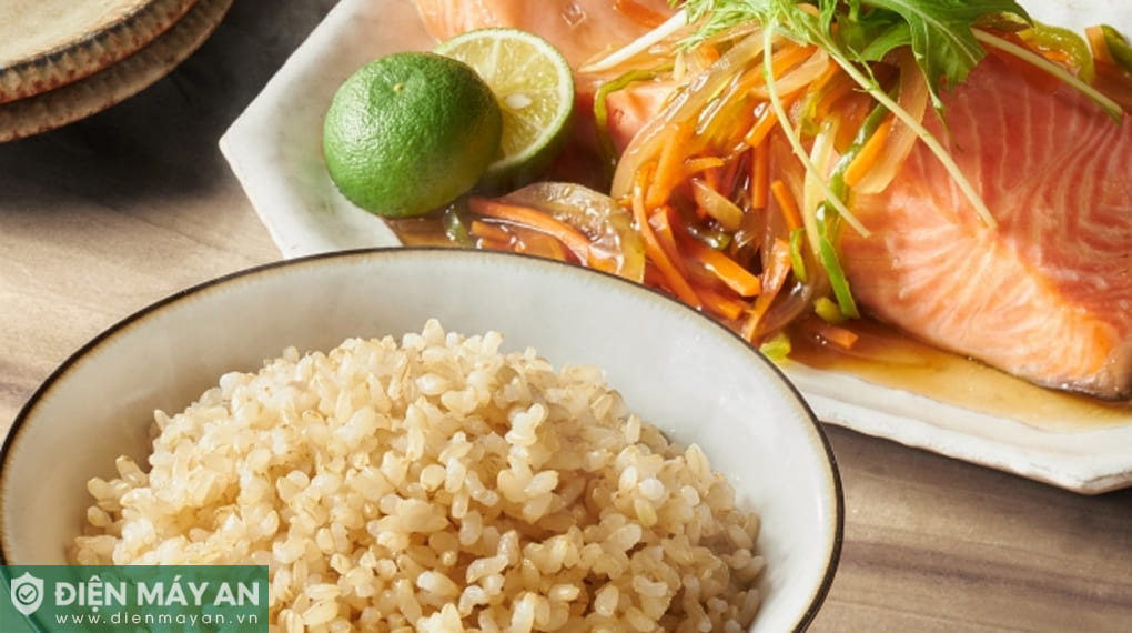 Nồi cơm điện tử 1.0L Panasonic SR-DM104KRA