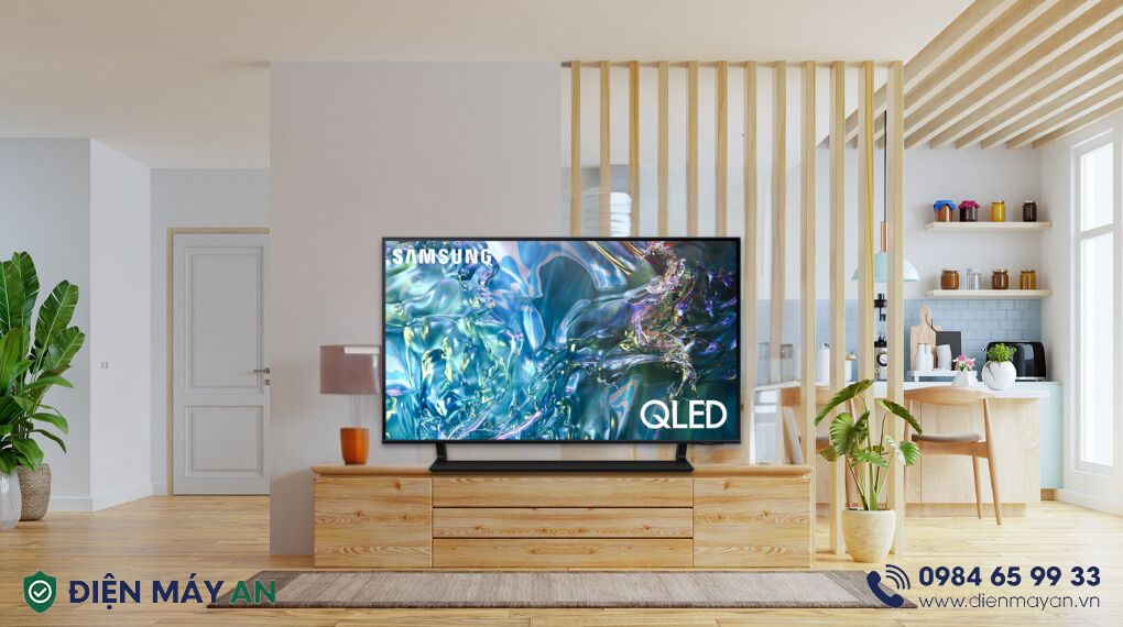 Smart Tivi QLED Samsung 4K 43 Inch QA43Q60D